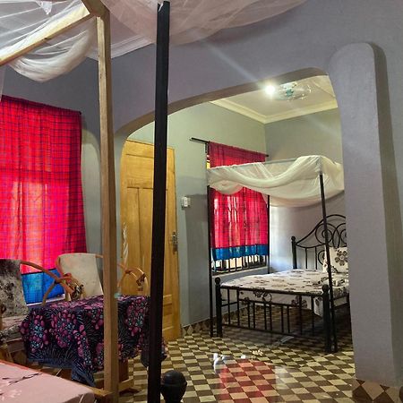 Lake Natron Maasai Guesthouse Mtowabaga Exterior photo