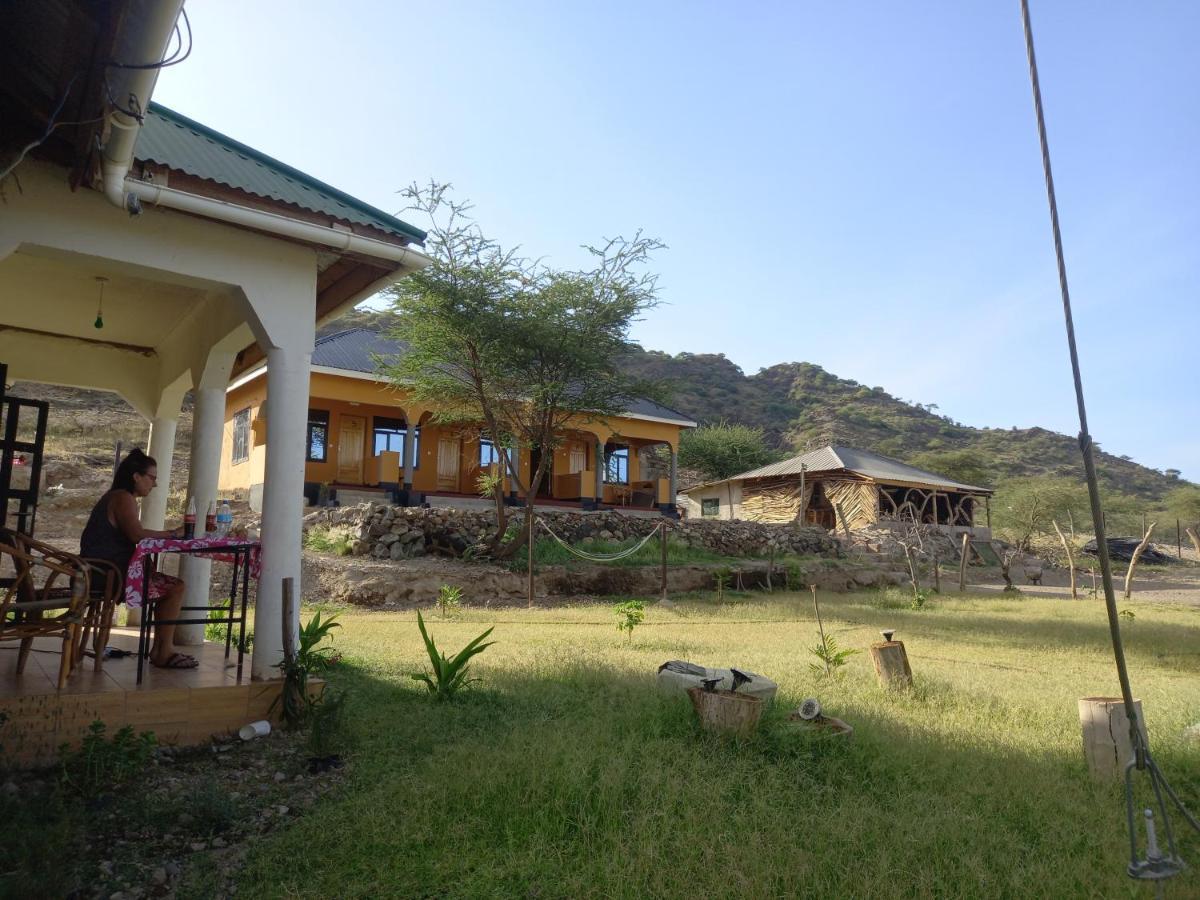Lake Natron Maasai Guesthouse Mtowabaga Exterior photo