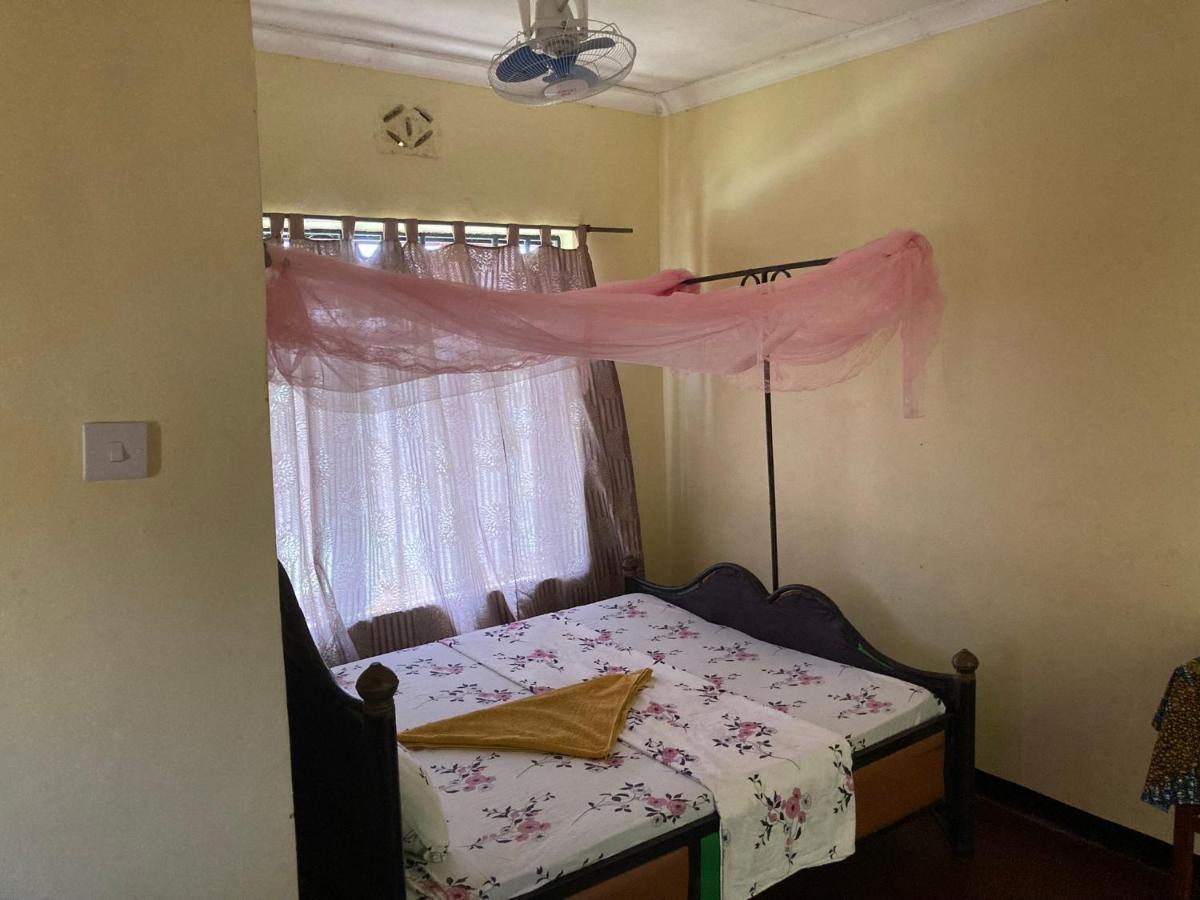 Lake Natron Maasai Guesthouse Mtowabaga Exterior photo