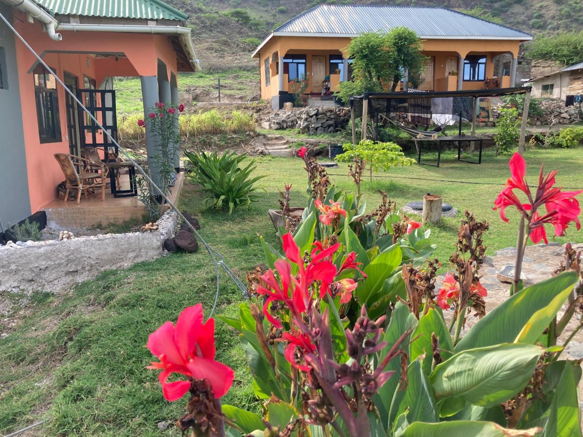 Lake Natron Maasai Guesthouse Mtowabaga Exterior photo